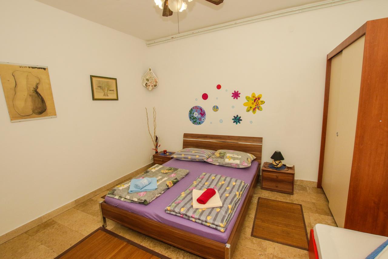 Apartments Finida Porec Bagian luar foto