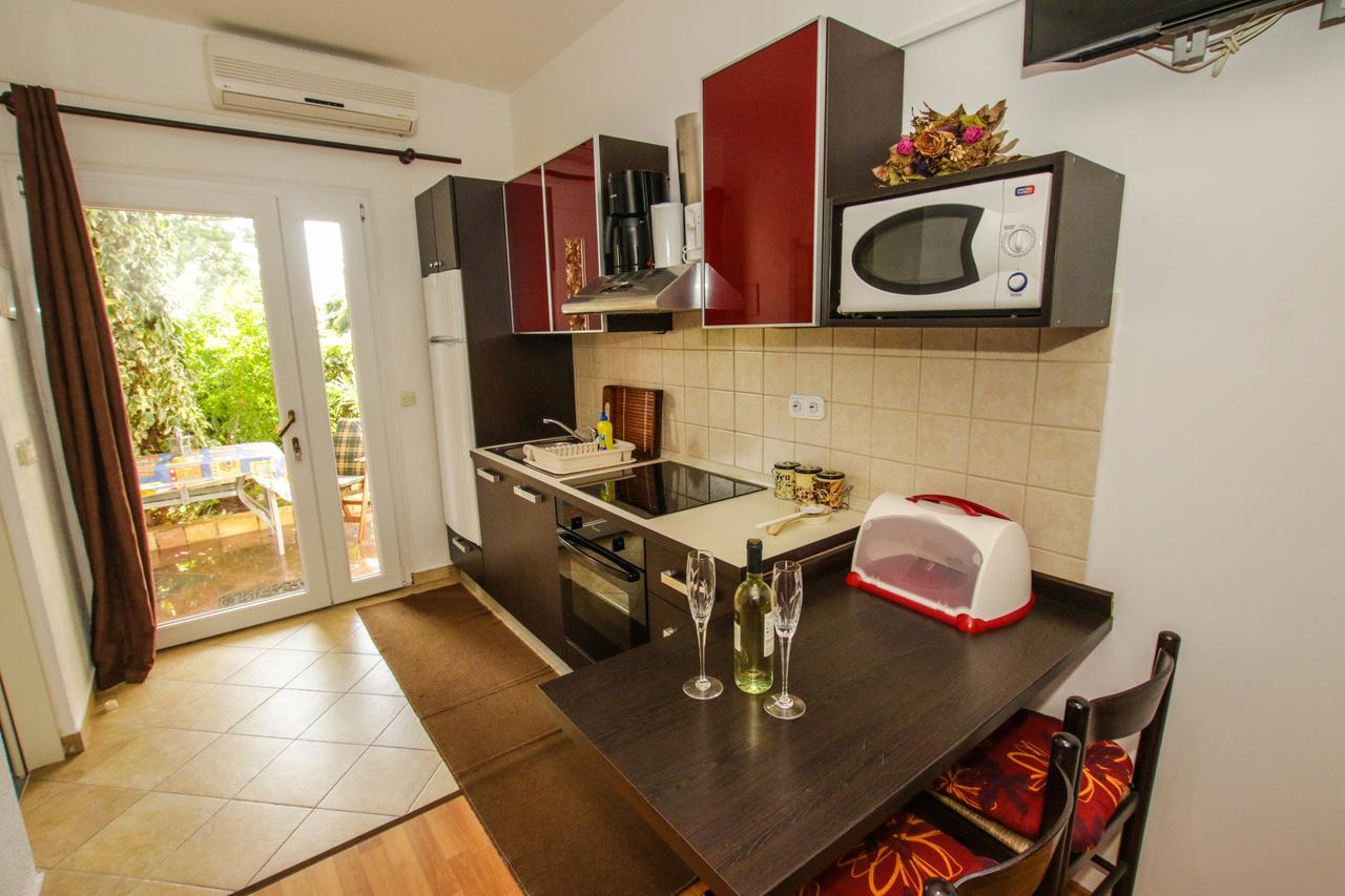 Apartments Finida Porec Bagian luar foto